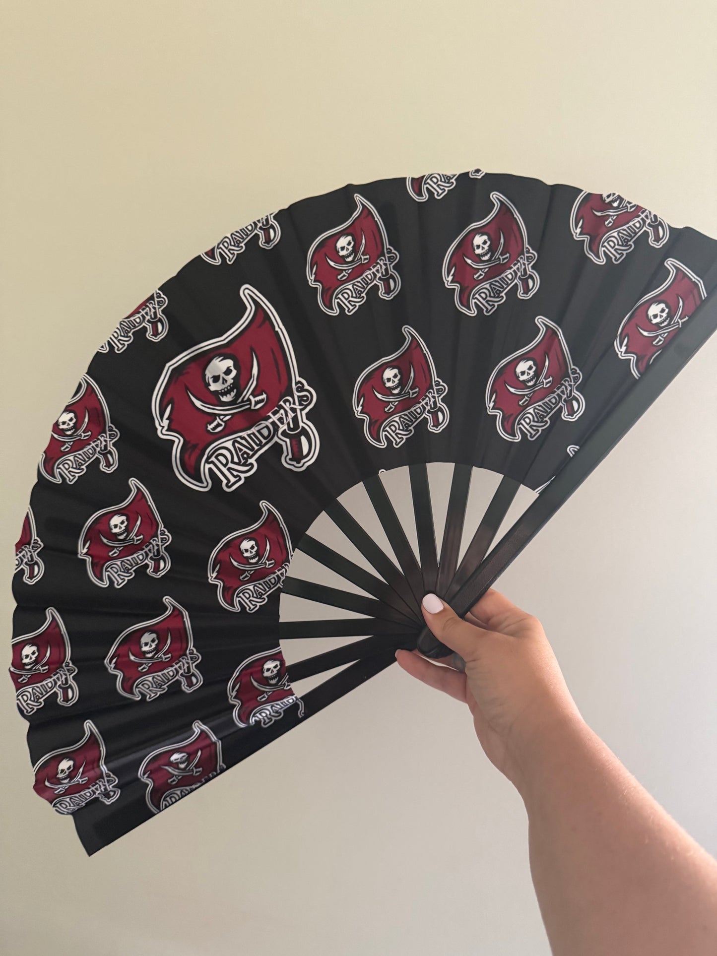 Navarre Raider Hand Fan